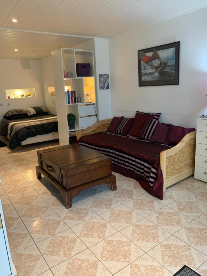 Charmant Studio Meuble Montignac-Charente Kültér fotó